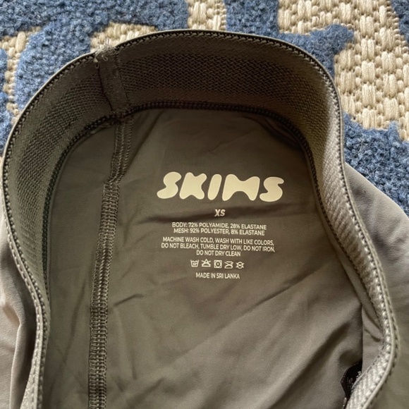 SKIMS NWT - Picture 3 of 5